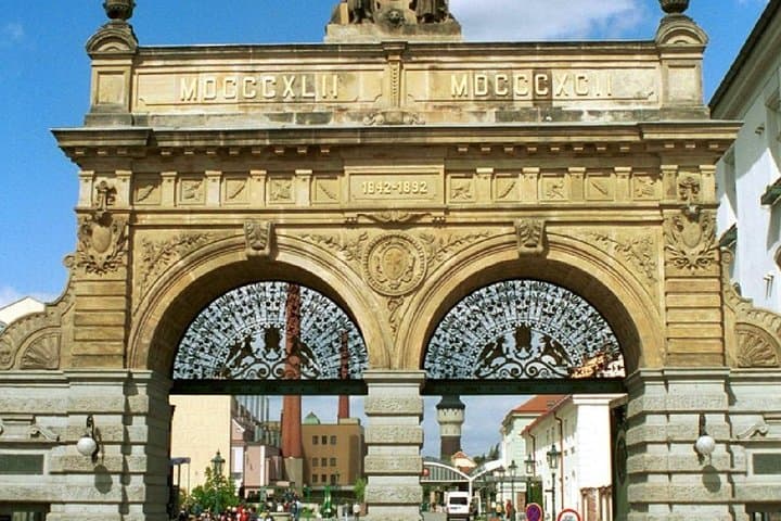 From Furnace to Keg: Glassmaking and Pilsner Brewery Day Trip from Prague photo 1