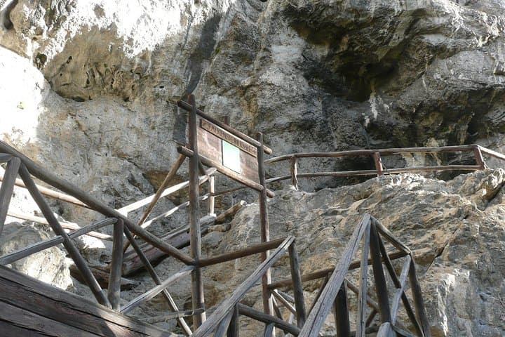 Explore Luckerte Wand: Private Alpine Hike from Vienna photo 4