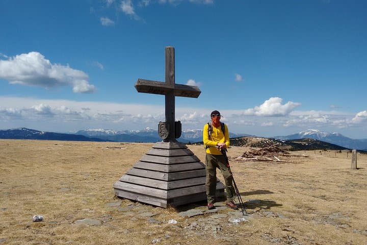 Hochwechsel Hiking: 5-Hour Alpine Trek to Wild Water and 360° Views