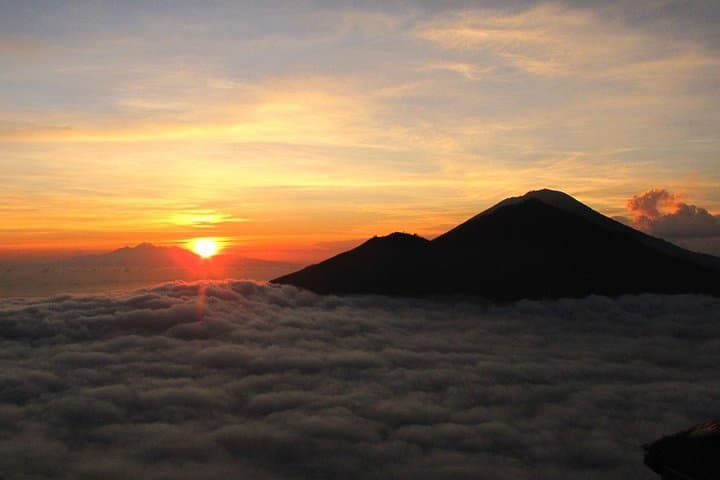 Mount Batur Sunrise Trek: Volcano Summit, Rice Terraces & Coffee Plantation photo 4
