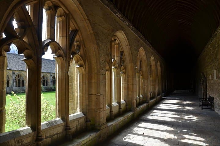 Oxford Harry Potter Walking Tour: New College & Bodleian Library Experience photo 3