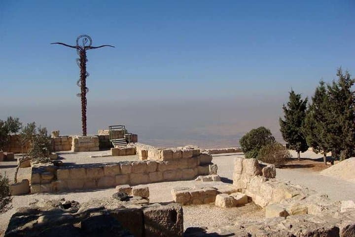 Madaba & Mount Nebo Day Tour from Amman — Mosaics, Moses' Viewpoint & Practical Tips photo 3