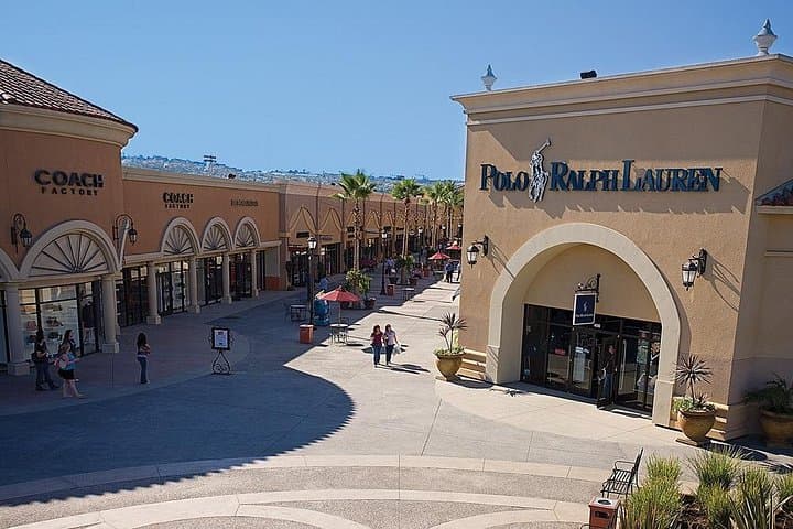 San Diego Shopping Guide: Las Americas Premium Outlets Near the Border photo 2