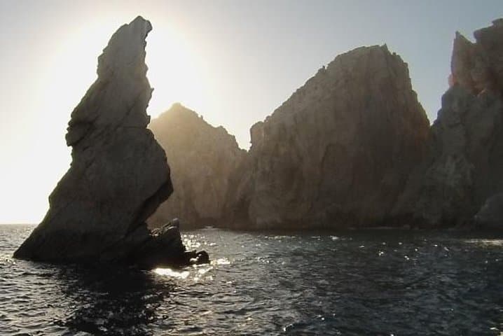 Cabo San Lucas Private Sightseeing Cruise to Land's End (El Arco) photo 2