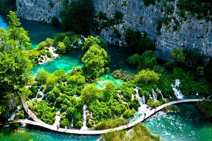 Private Full-Day Plitvice Lakes Tour from Split — Complete Visitor Guide