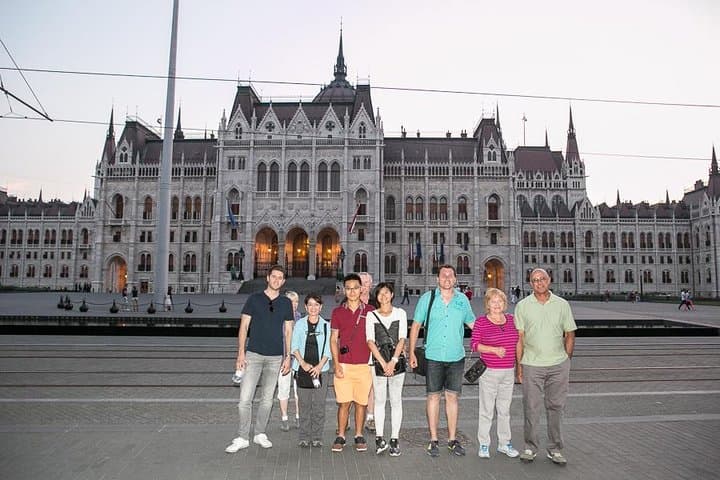 Budapest Night Walking Tour & Danube River Cruise — Evening Highlights and History photo 4
