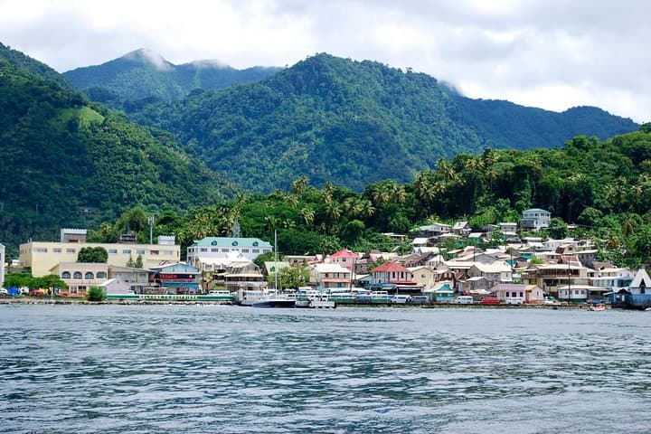 Soufriere Island Delight: Drive-In Volcano, Pitons & Diamond Falls Half-Day Tour