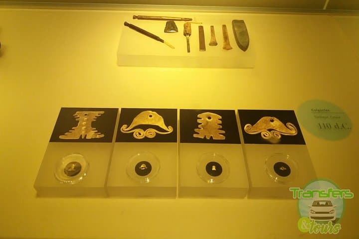 Bogotá Layover City Tour: Monserrate, La Candelaria & Museums in a Private 3–6 Hour Visit photo 2