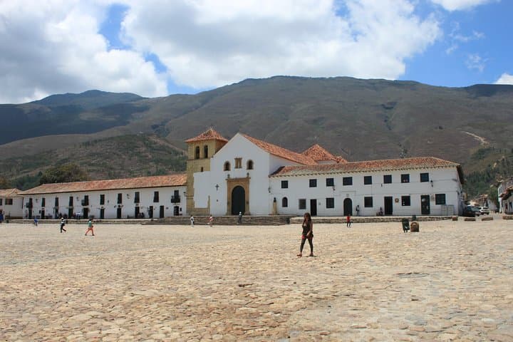 Villa de Leyva Day Tour: Colonial Town, Vineyard Tasting & Chocolate Museum