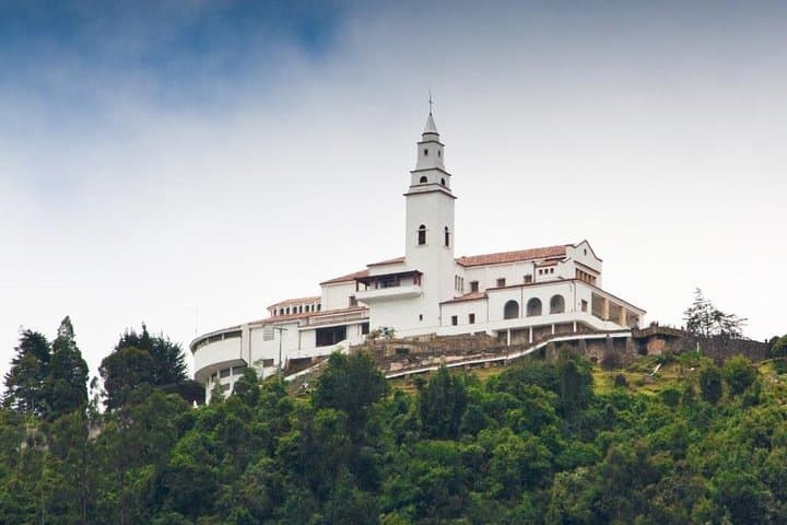 Bogotá Layover City Tour: Monserrate, La Candelaria & Museums in a Private 3–6 Hour Visit