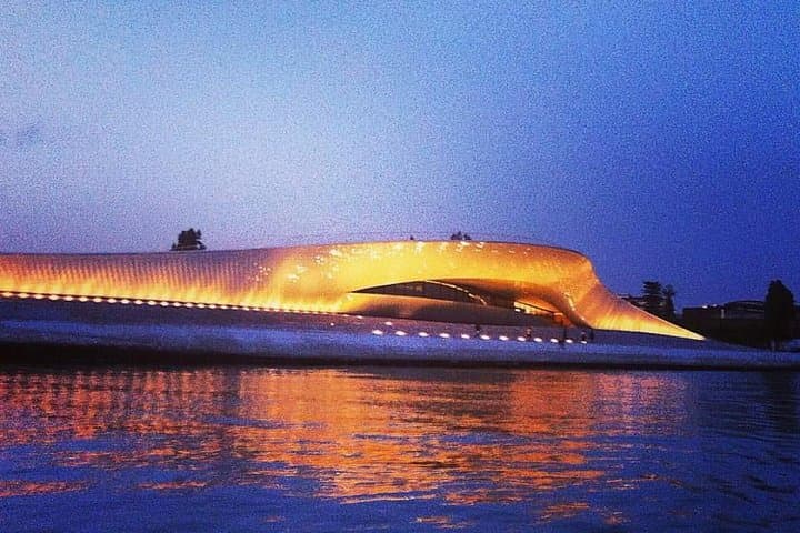 Lisbon by Night Sailing: Tagus River Cruise with Wine & Snacks
