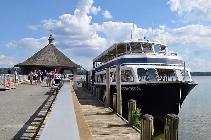 Explore Mount Vernon by Bike: Scenic Ride and Optional Potomac River Cruise photo 3