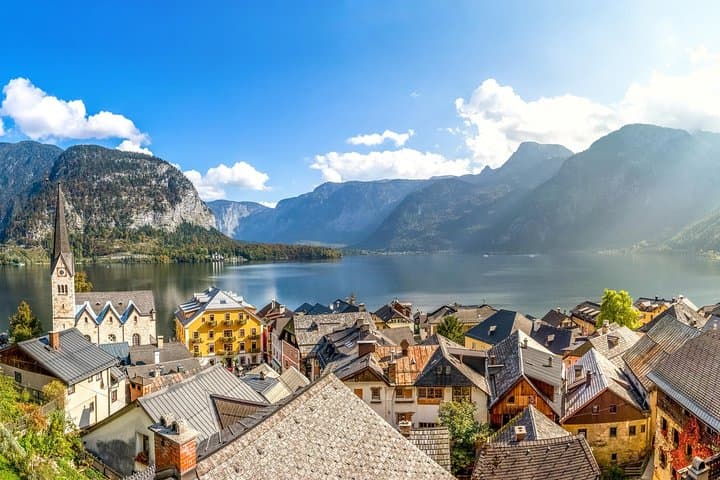 Eagle's Nest and Hallstatt Day Tour from Salzburg: Kehlsteinhaus, Lake Views & Hallstatt Highlights