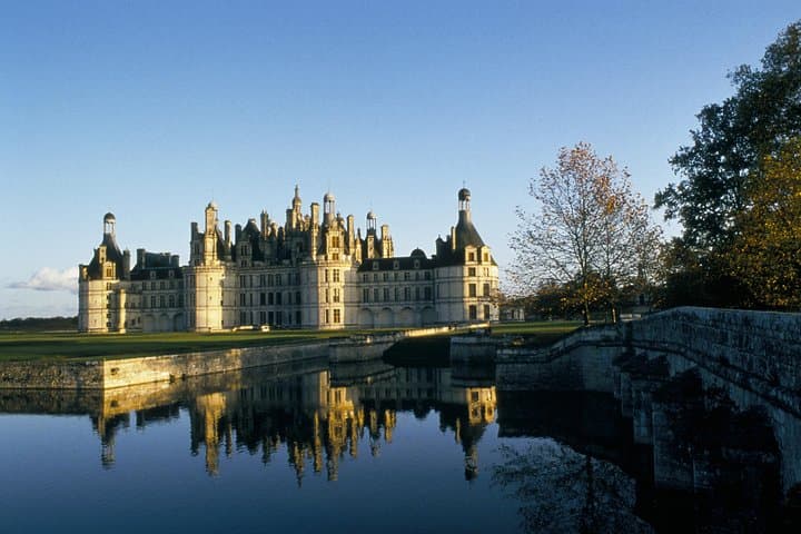 Private Loire Valley Castles Day Trip from Paris — Chambord, Chenonceau & Amboise