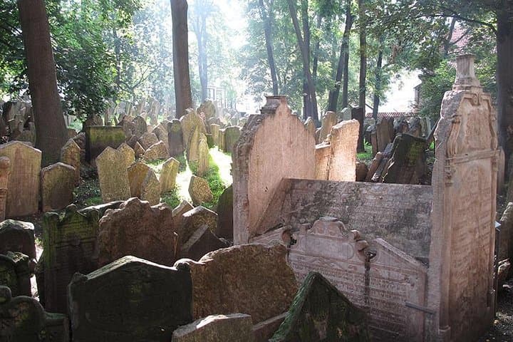 Prague Jewish Quarter Private Tour — 3-Hour Guided Walk Through Josefov