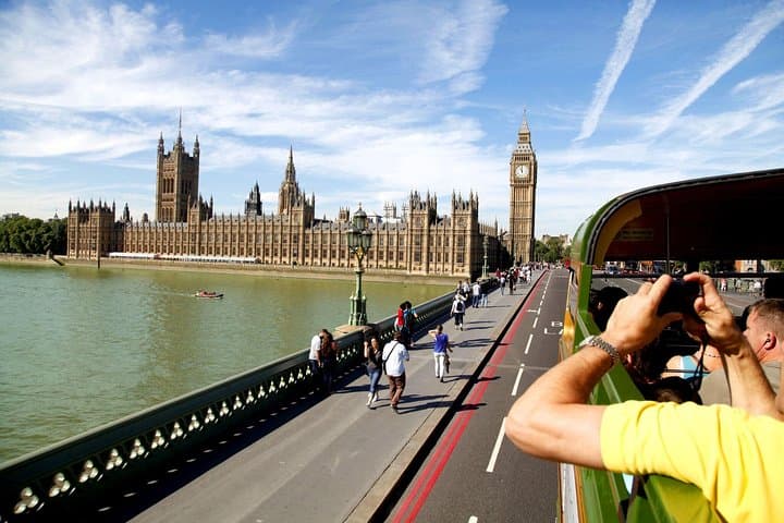 Vintage London Bus Tour & Thames River Cruise — Half-Day Sightseeing