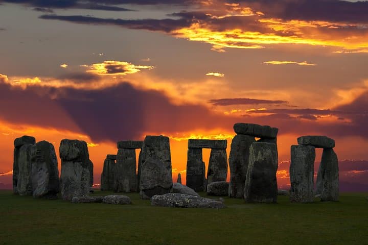 Stonehenge Summer Solstice Tour from London: Sunrise & Sunset Access photo 2