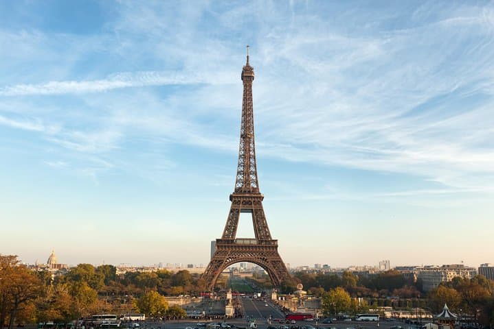 Luxury Paris Day Trip from London — Eiffel Tower Lunch & Seine Cruise