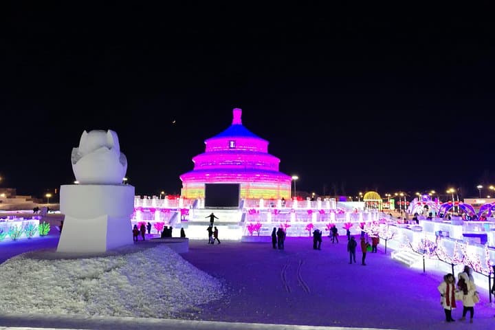 Harbin Ice and Snow Festival: 2-Day Private City Discovery Tour photo 2