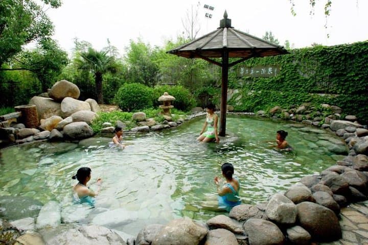 Harbin Hot Springs and Hot Pot Dinner Private Tour