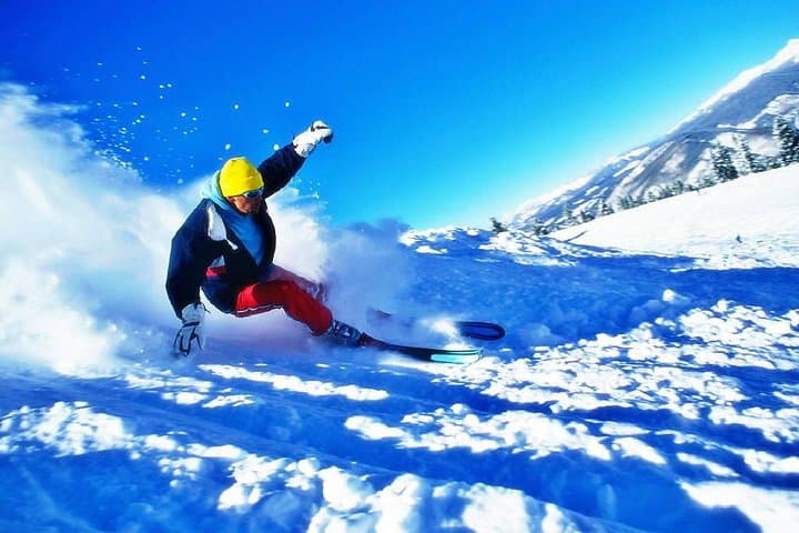 3-Day Yabuli Ski Resort & Panda House Private Ski Trip from Harbin photo 3