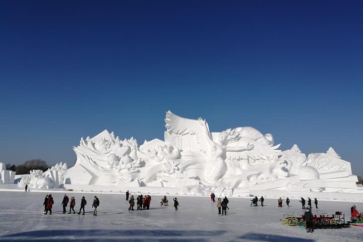 Harbin Ice and Snow Festival: Private 2-Day Winter Tour with Lunch photo 3