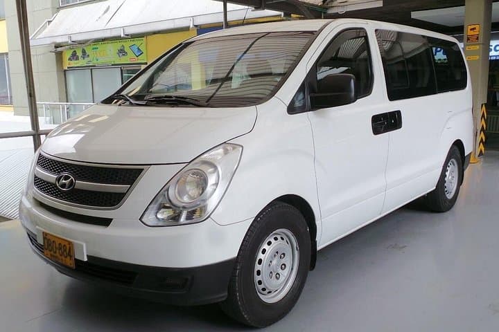 Private SJO Airport Transfer to Downtown San Jose Hotels — Fast Wheelchair-Friendly Ride