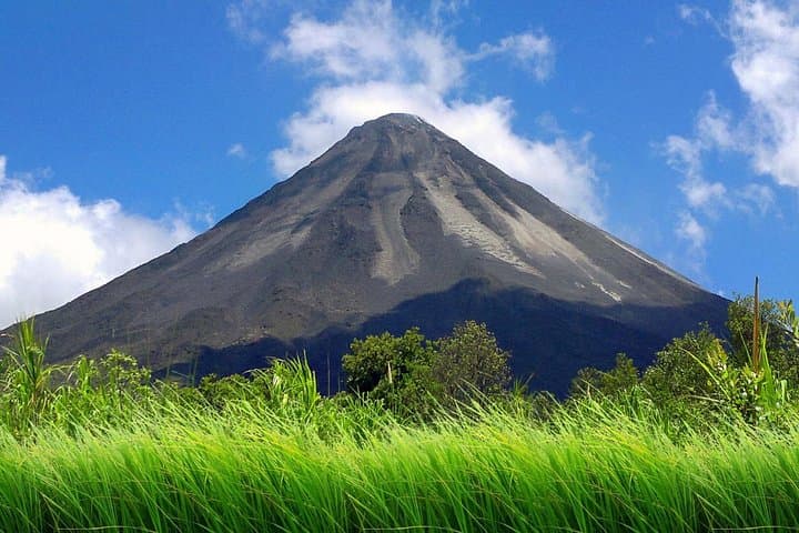 Day Trip from San José to Arenal Hanging Bridges & Tabacón Hot Springs photo 1
