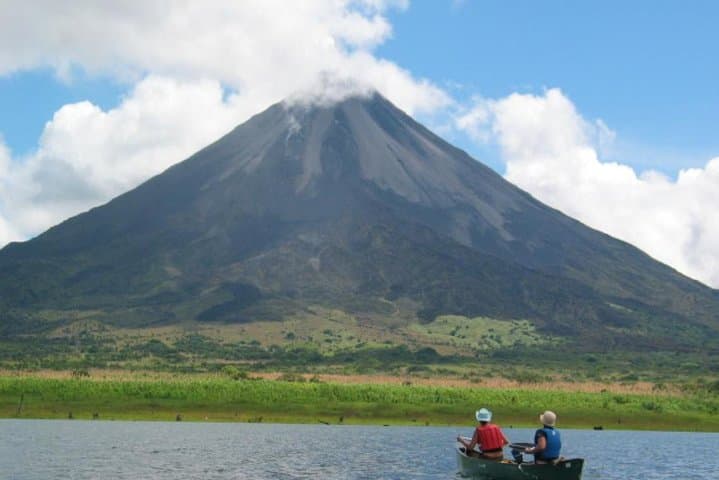 Arenal Volcano and Baldi Hot Springs Day Tour from San José