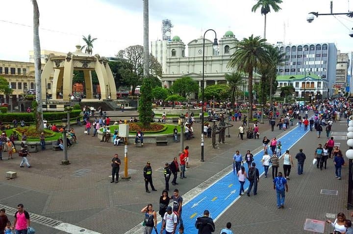 San José Escape: 5-Day City, Volcano & Orosi Valley Adventure photo 2