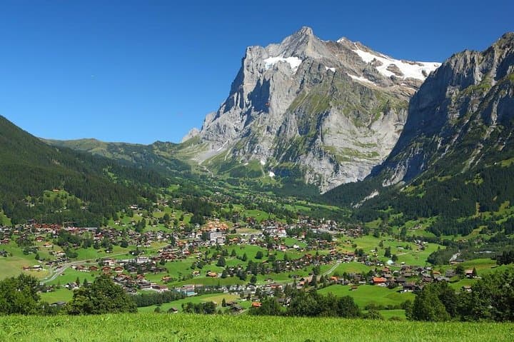 Day Trip to Interlaken & Grindelwald from Lucerne: Mt. First, Alpine Views, Practical Tips