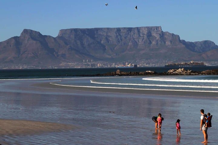 Cape Town Private Tour — Table Mountain Cable Car, Company Gardens & Signal Hill photo 2