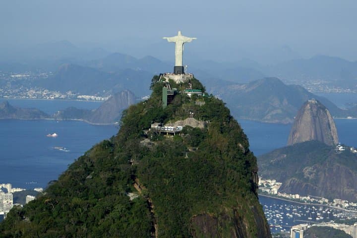 Guanabara Bay Cruise, Christ the Redeemer & Selaron Steps: Rio Super Saver Tour photo 2