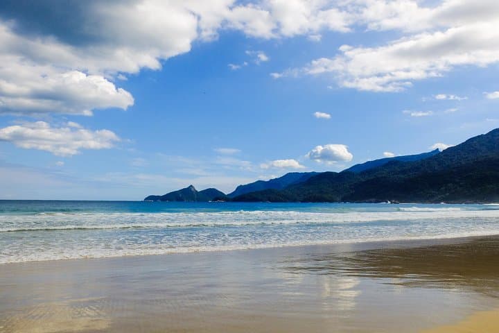 Schooner Shuttle to Lopes Mendes Beach — Ilha Grande Day Trip from Vila do Abraão