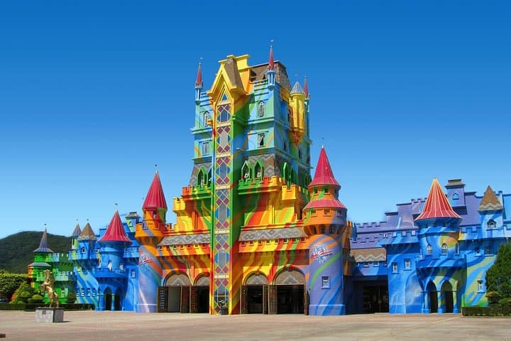 Day Trip Shuttle from Balneário Camboriú to Beto Carrero World — Quick Roundtrip Transfer