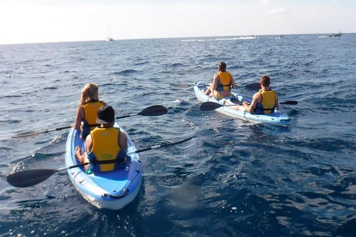 Guided Kayak Tour and Paella Lunch at Valencia's Malvarrosa Beach photo 4