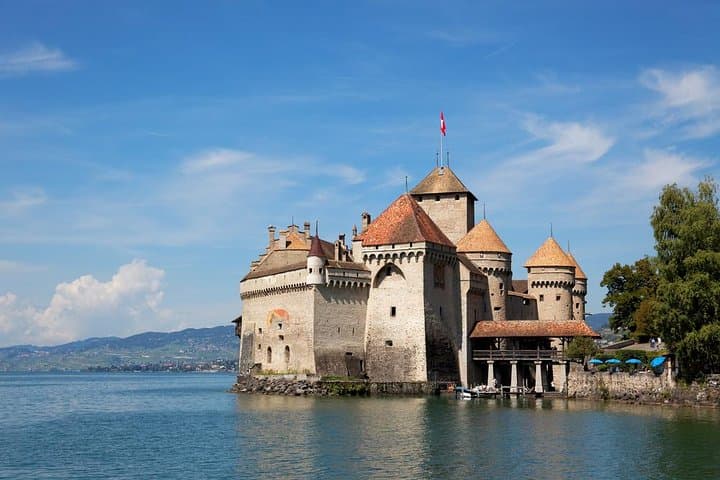 Montreux & Château de Chillon Day Trip from Geneva: Swiss Riviera Guide