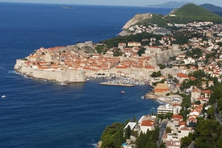 Private Dubrovnik Day Trip from Split: Ston Walls, Bacinska Lakes & Neretva Valley