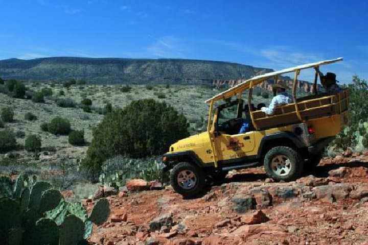 Lil' Rattler Off-Road: Private 2-Hour Sedona Jeep Tour Through the Red Rock Backcountry photo 3