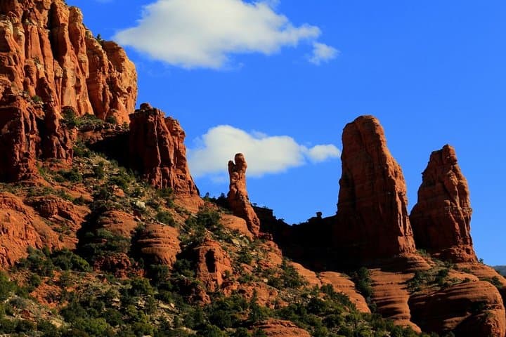 Sedona Highlights in 2.5 Hours: Red Rock Sightseeing Tour with Hotel Pickup photo 6