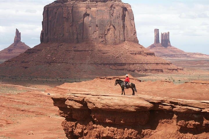 Monument Valley Off-Road Tour from Flagstaff — Navajo Scenic Drive & Trading Post Lunch photo 1