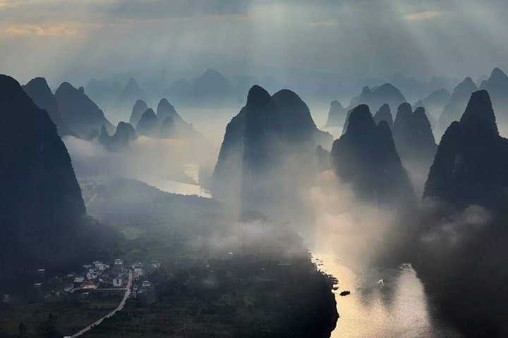 Yangshuo One Day Tour: Xianggong Mountain, Yulong Bamboo Raft & Silver Cave