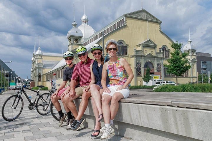Explore Ottawa by Bike: Neighbourhoods, Rideau Canal & Urban Nature