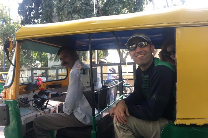 Bengaluru by Tuk Tuk: Market Lanes, Monuments & Local Brunch