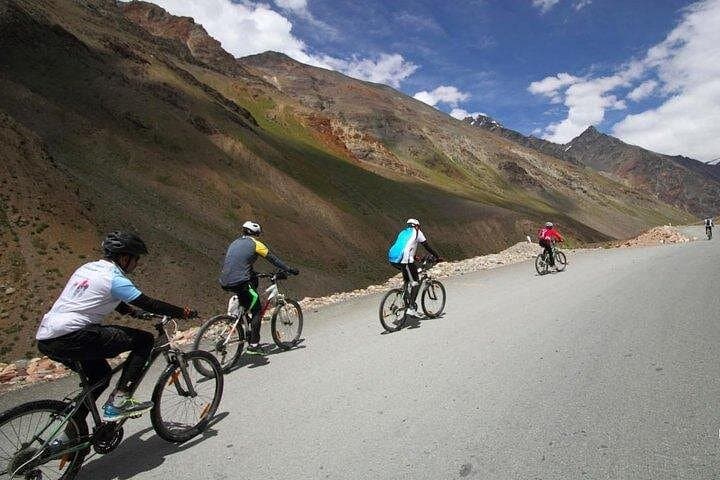 Manali to Leh Himalayan Cycling Expedition: 15-Day High-Altitude Ride photo 2