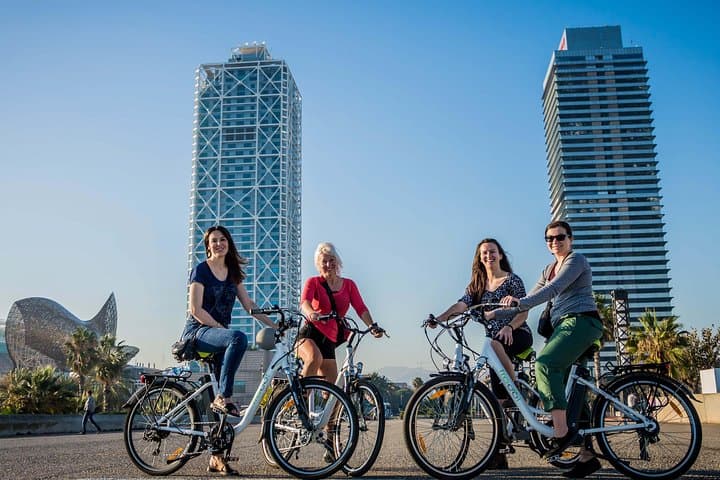 Barcelona E-Bike Photography Tour — Capture Gaudí, Gothic Streets & Beaches in 4 Hours