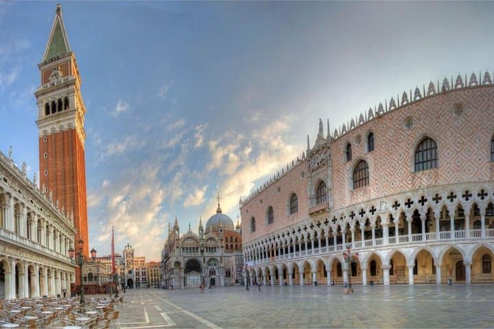 Private Venice Fast-Access Tour: St. Mark's Basilica & Doge's Palace photo 3