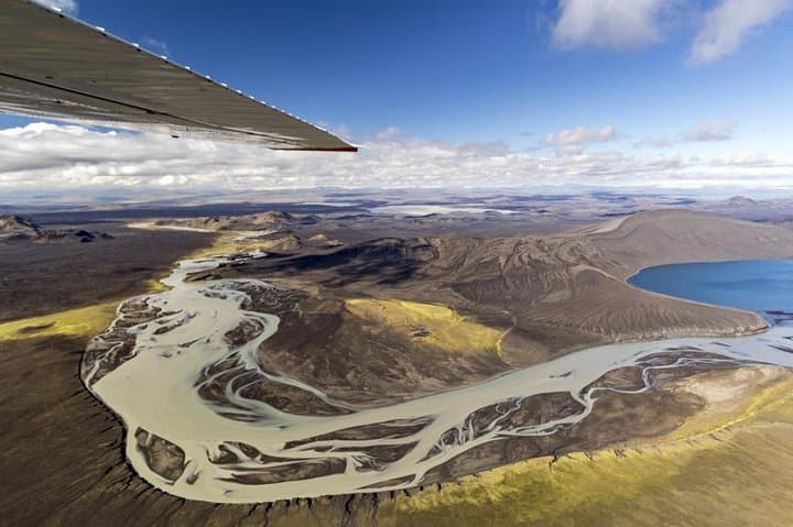 Ultimate Airplane Sightseeing Flight from Skaftafell: Landmannalaugar, Vatnajökull & Grímsvötn
