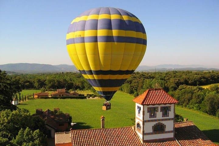 Hot-Air Balloon Ride Over Catalonia — Sunrise Flights from Barcelona to Vic