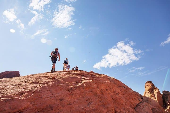 Valley of Fire Hiking Tour from Las Vegas — Photo Hikes, Petroglyphs & Slot Canyons